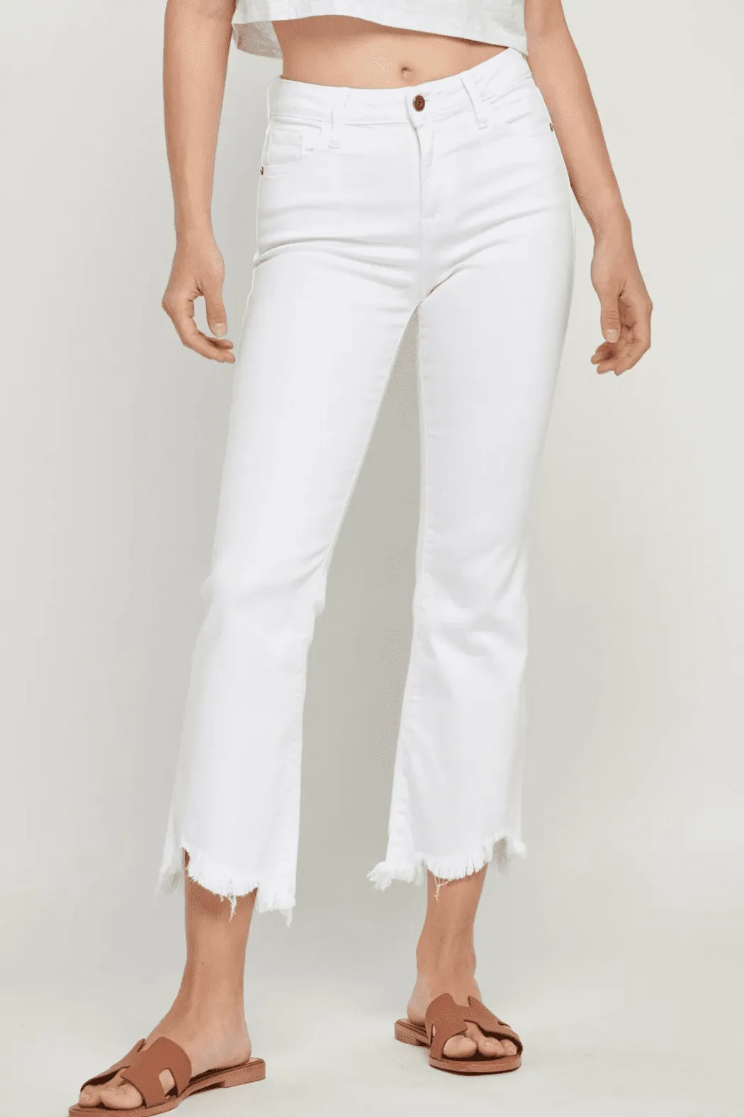 Hidden Jeans HAPPI WHITE FRAYED CROPPED FLARE