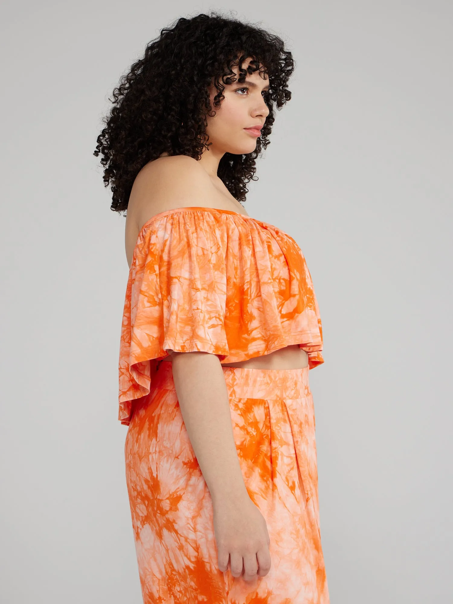 Jonna Off Shoulder Ruffle Crop Top
