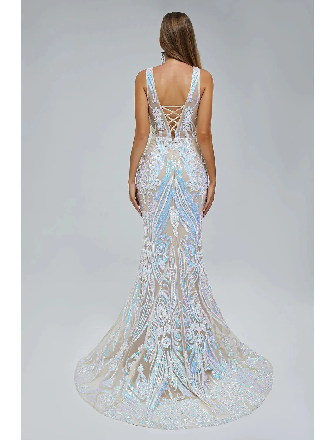 Luolandi Mermaid / Trumpet Evening Gown Sparkle & Shine Dress Wedding Guest Engagement Court Train Sleeveless V Neck Sequined