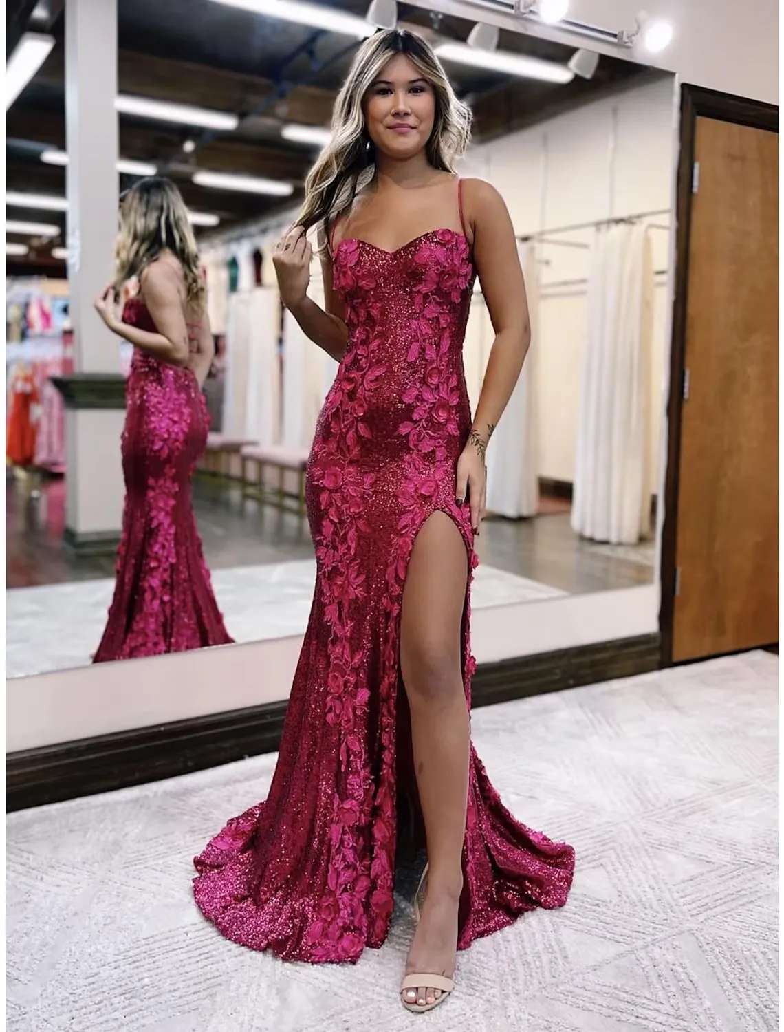 Luolandi Mermaid / Trumpet Long Evening Gown Sexy Dress Formal Sweep / Brush Train Sleeveless Spaghetti Strap Sequined Backless with Sequin Appliques