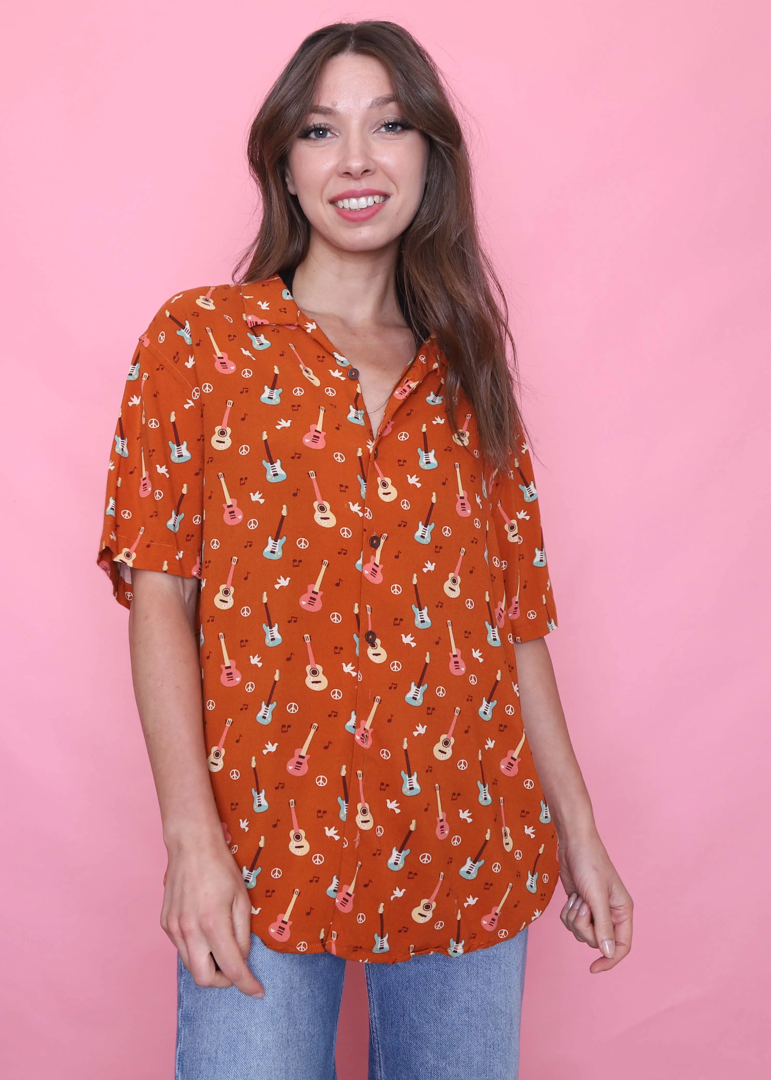 Retro Guitar Patterned Short Sleeve Shirt
