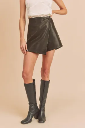 Sara Skort