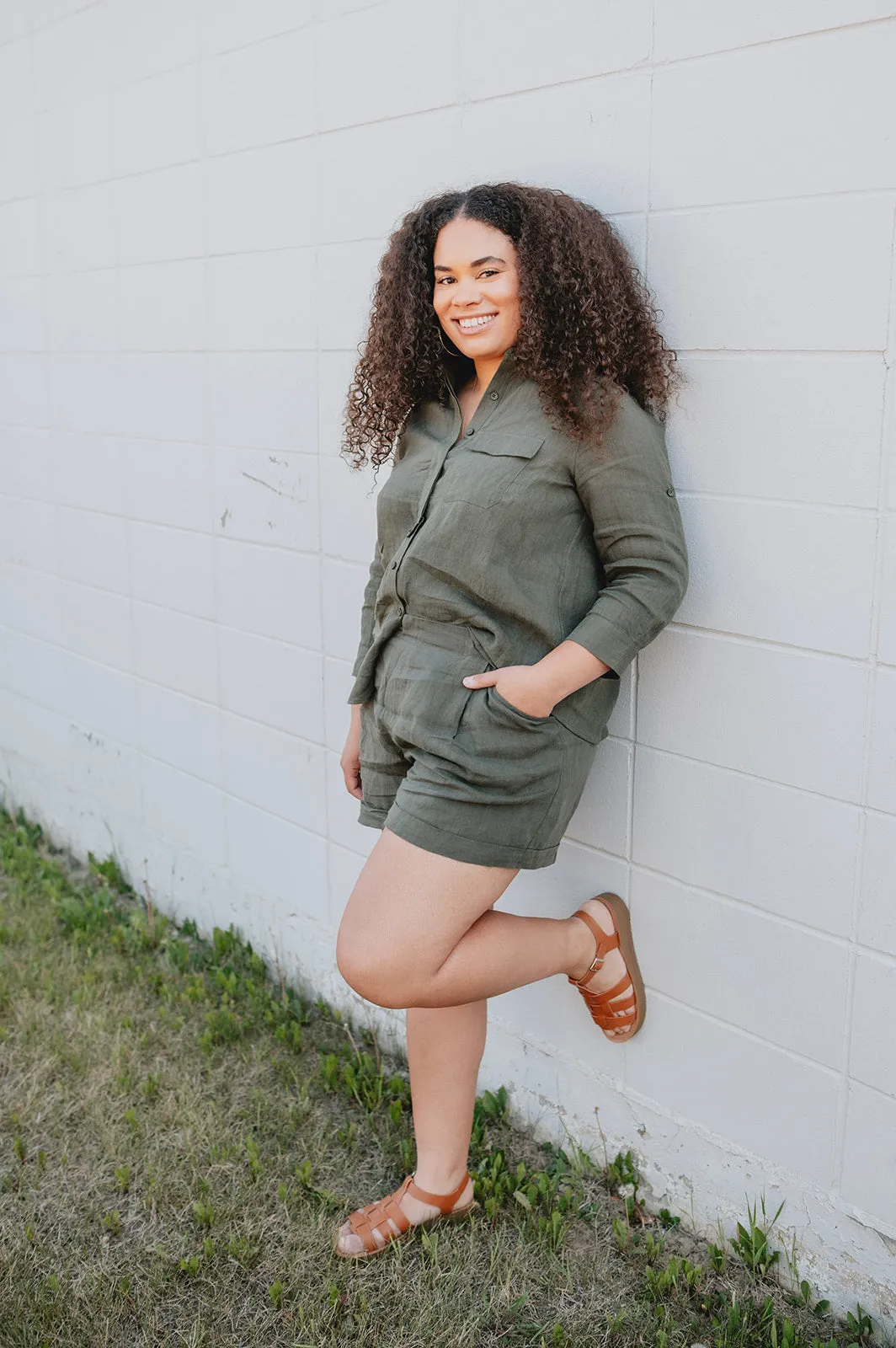 The Gillian Linen Button Shorts - Khaki